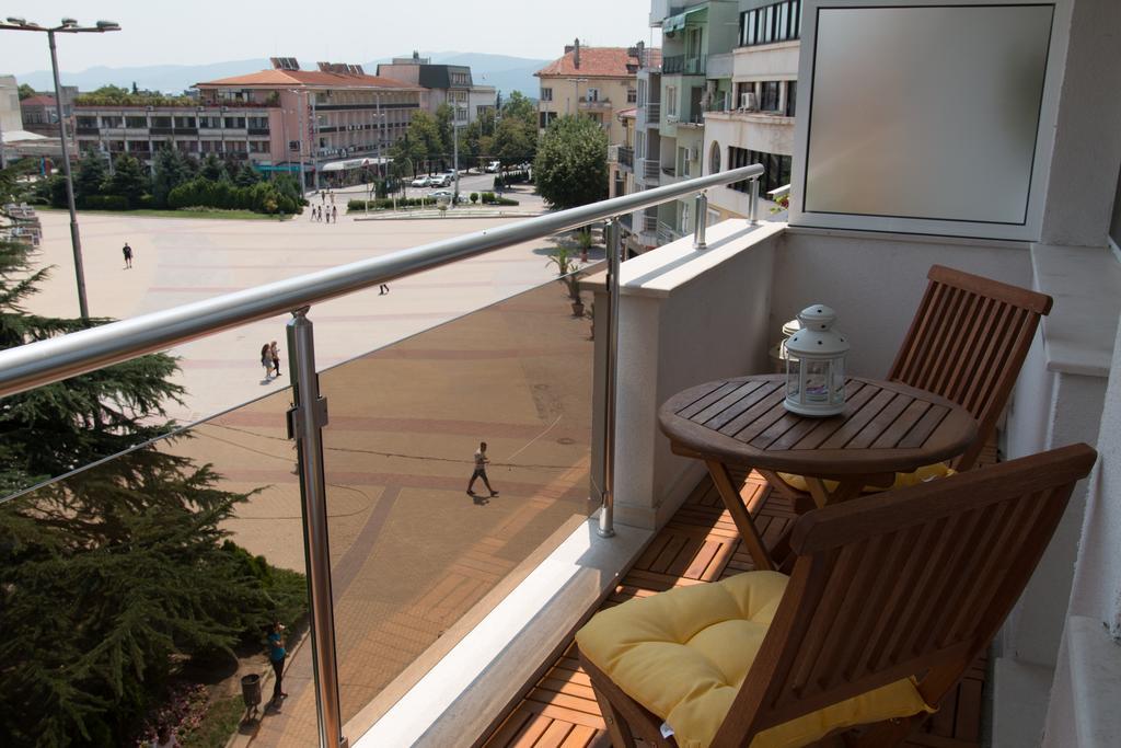 Appartamento Square View Kazanlŭk Camera foto