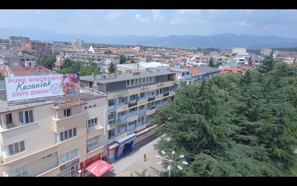 Appartamento Square View Kazanlŭk Esterno foto